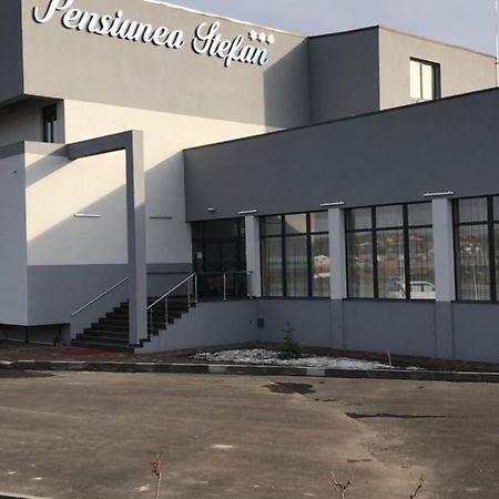 Pensiunea Stefan Craiova Buitenkant foto
